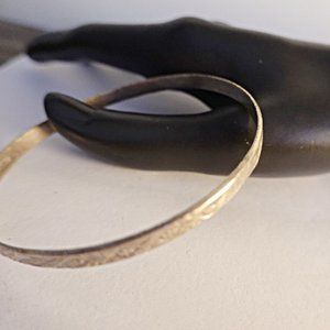 Vintage MEXICO Silver Hand Tooled Bangle Bracelet